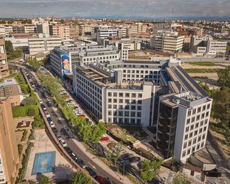The Carabanchel Episode - Madrid - Utomhus