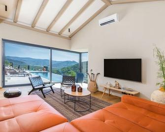 Villa Horto - Livade - Living room