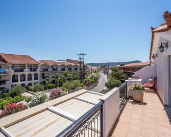 Thetis - Alikanas - Balcony