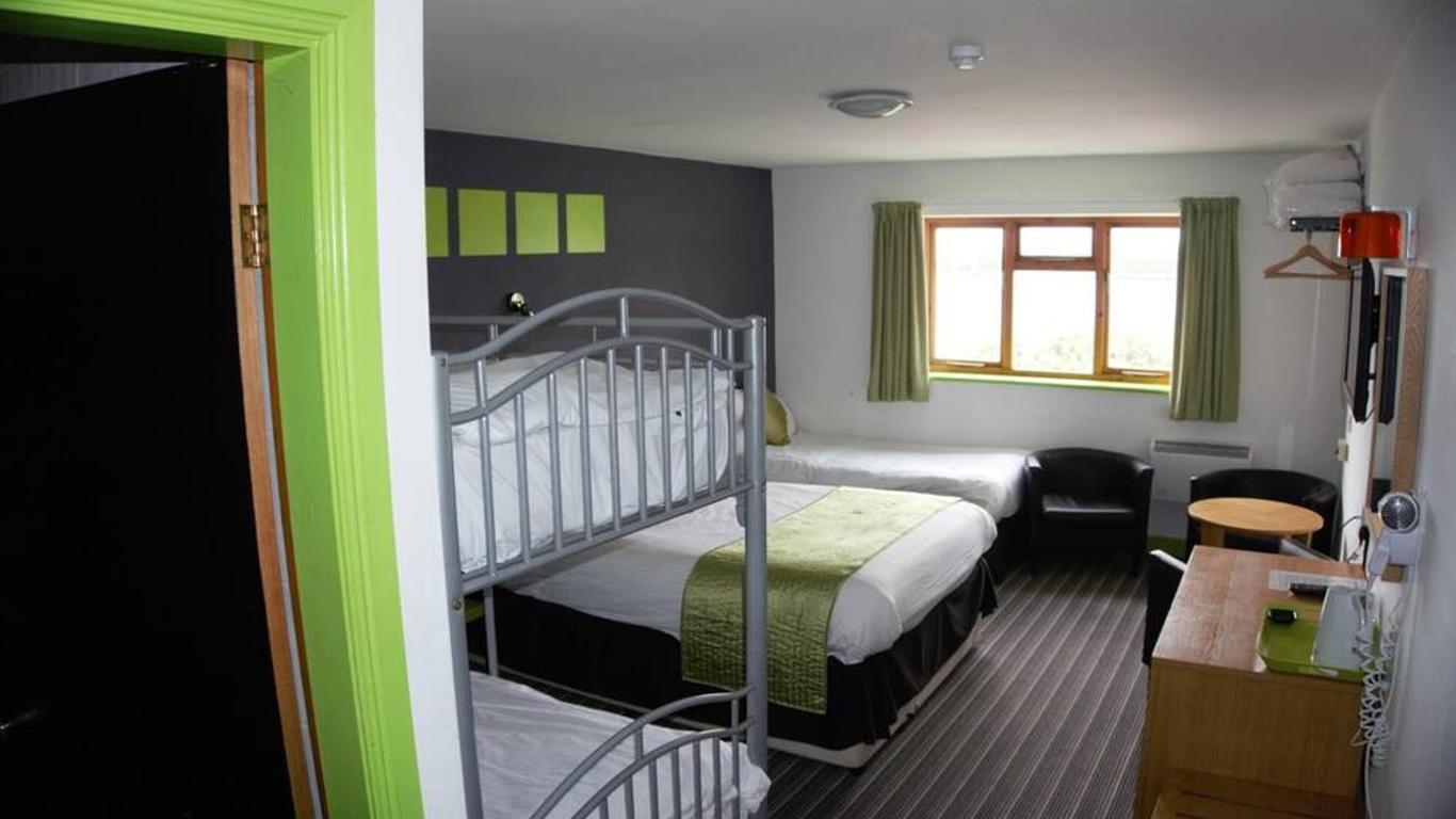 Happy Guests Lodge