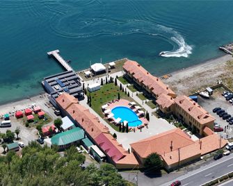 Best Western Bohemian Resort - Sevan - Edificio