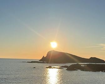 Grande Chambre Située au Centre D'un Pittoresque Port de Pêche ; - Centuri - Playa