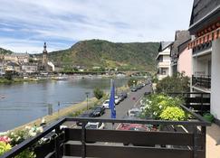 Ferienwohnungen Haus Zur Linde - Cochem - Balcony