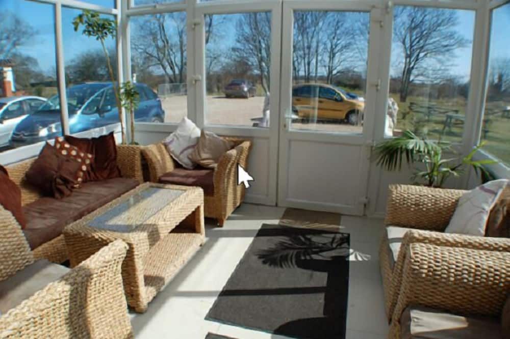 سكينيس ذا رويال هوتل