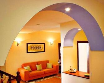 Hotel Las Vinas - Arteixo - Wohnzimmer
