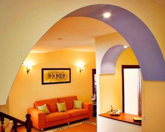 Hotel Las Viñas - Arteixo - Sala de estar