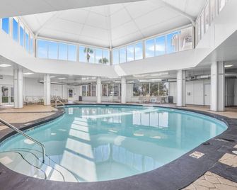 Spring and summer are coming! The beach is calling. - Gulf Shores - Pool