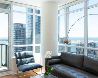 Globalstay Maple Leaf Square - Toronto - Living room