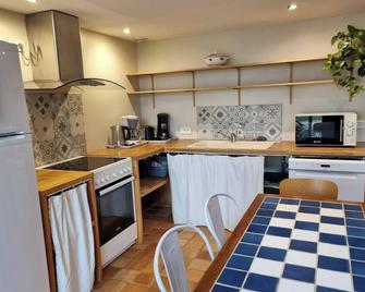 10-bed gite in the countryside with indoor swimming pool - La Caillère-Saint-Hilaire - Kitchen