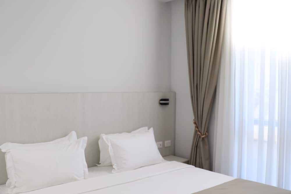 Metro Hotel Terminal - Tirana - Sovrum