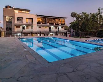 Wonderland Destinations Resort - Naivasha - Pool