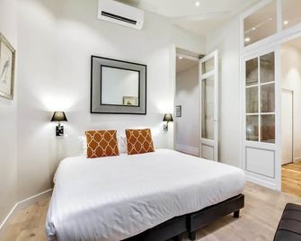 Maison Ingwë - Place Gambetta - Bordeaux - Bedroom