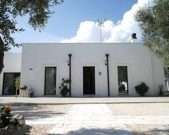Tenuta Santa Maria - Mattinata - Budova