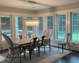 New Listing! Modern Luxury Catskills Retreat - Olivebridge - Dining room