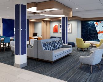 Holiday Inn Express & Suites Sauk City By IHG - Sauk City - Building