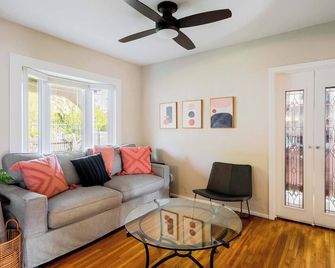 Luxury Movie Colony Retreat in Palm Springs - Palm Springs - Vardagsrum