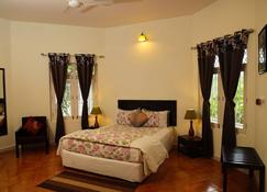 Copperhill- A Luxury Homestay - Madikeri - Bedroom