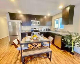 Seattle Luxury 4-Suite Retreat - Seattle - Cocina