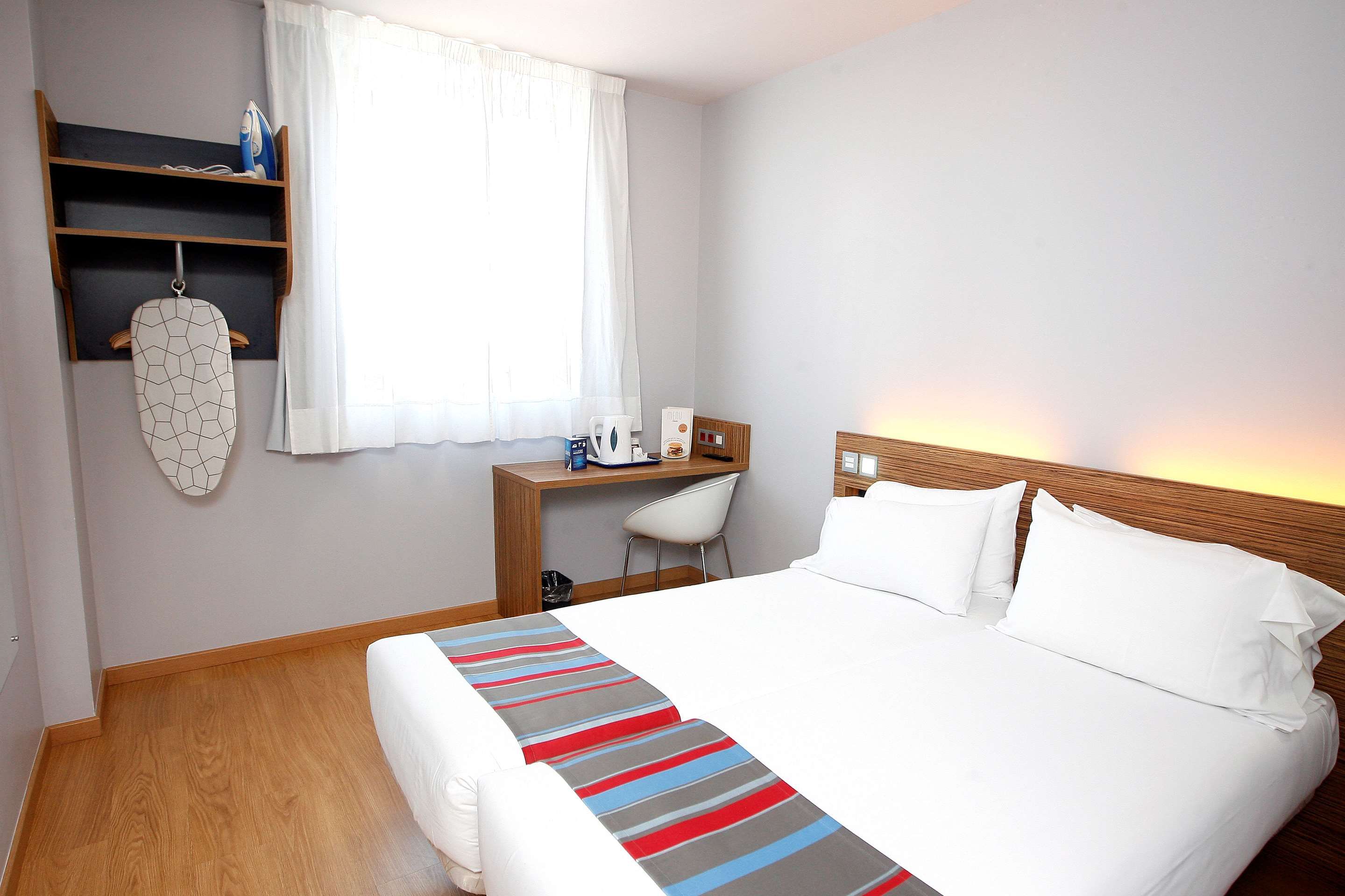 Travelodge Valencia Aeropuerto - Valencia - Bilik Tidur