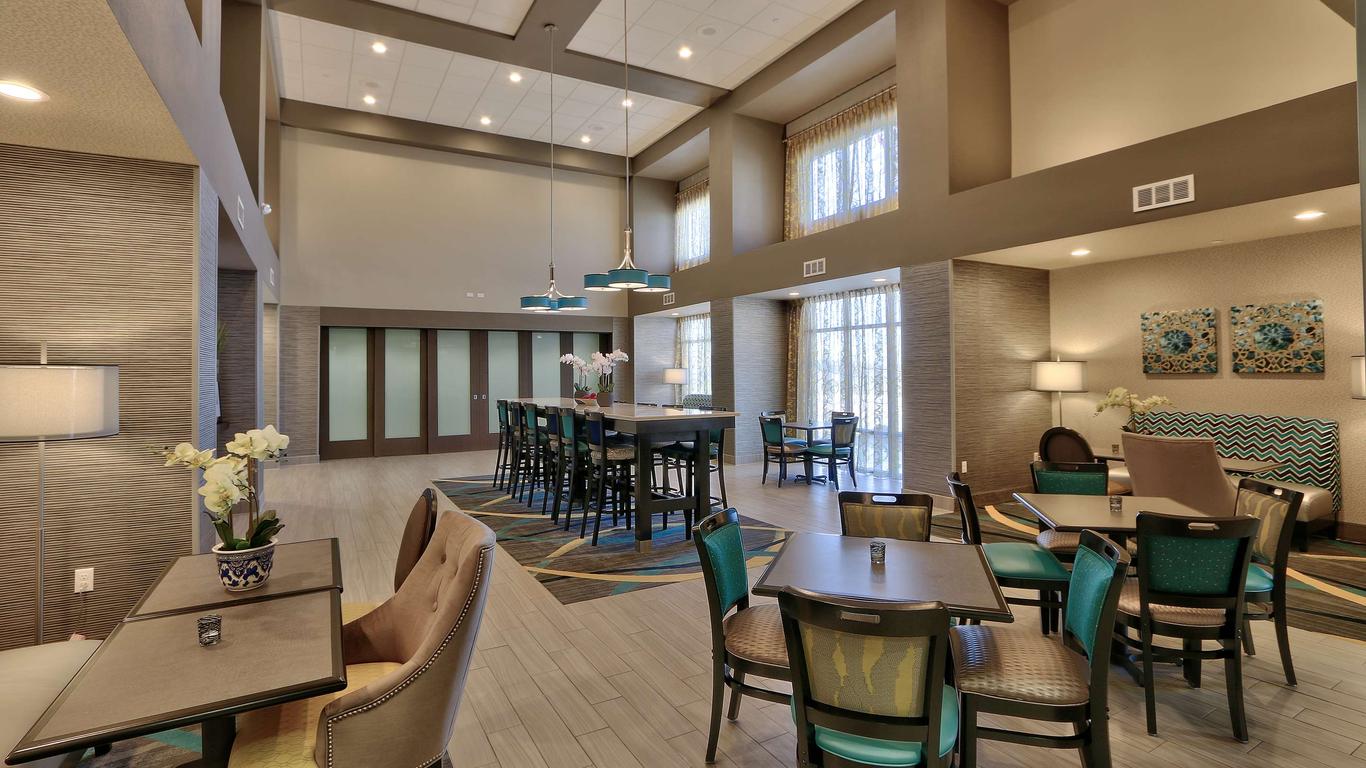 Hampton Inn & Suites Albuquerque/Airport