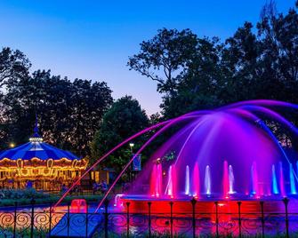 Best Value, Quality Stay! Near Hyper Kidz, Pets are Allowed Here, w/ Pool! - Columbia