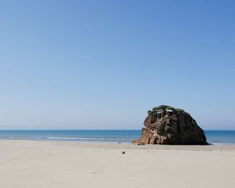 Chiyu-No-Yu - Matsue - Beach