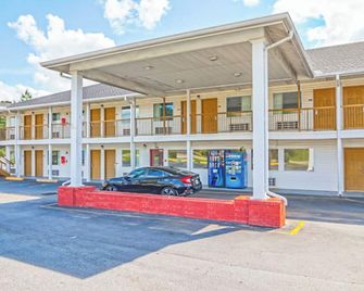 Economy Inn By OYO Ashburn - Ashburn - Building