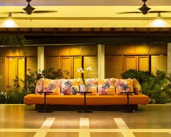 Kila Senggigi Beach Hotel Lombok - Senggigi - לובי