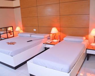 Hotel Sogo Cabanatuan - Cabanatúan - Habitación