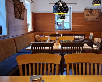 Gasthof Zur Post - Neunkirchen am Brand - Restaurant