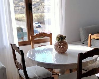 La casa de Yeico - Puebla de Lillo - Comedor