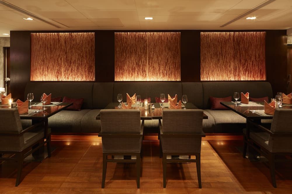 سورا ريزورت آند سويتس سوكومفيت