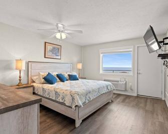 Blue Mist Villas Unit 301 is a 3rd Floor Oceanfront Condo in Cherry Grove NMB - Myrtle Beach - Bedroom