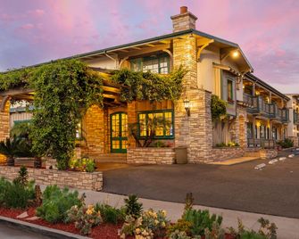 Best Western Plus Santa Barbara - סנטה ברברה - בניין