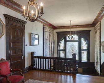 Henderson Castle Inn - Kalamazoo