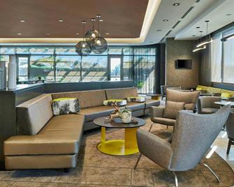 SpringHill Suites by Marriott Charlotte at Carowinds - Charlotte - Lounge