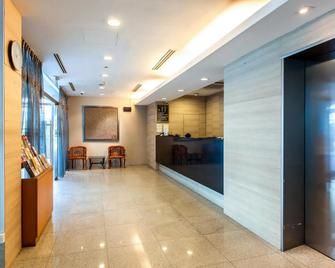 Hotel 81 Lucky - Singapore - Front desk