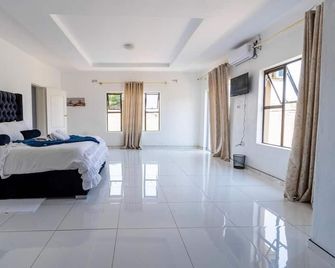 The Crescent Victoria Falls - Victoria Falls - Schlafzimmer