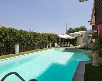 Villa Margherita - Pozzallo - Piscina