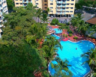 Malacca Hotel Apartment - Malacca - Piscina