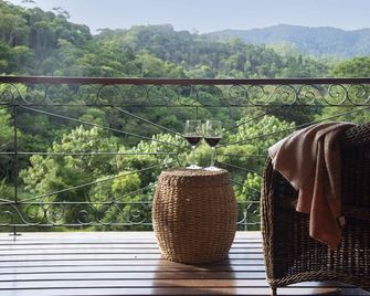 Terra Crua - Visconde de Maua - Balcon