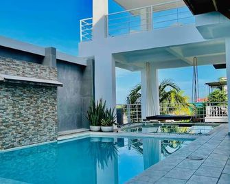 Ocean View 5BR Beach House with Pool in Playa San Blas - Santa María Mizata - Piscina