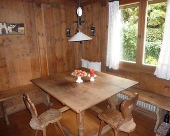 Hotel Zima - ميرانو - غرفة طعام