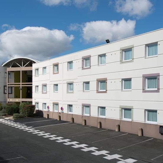 B&B HOTEL Blois Sud Vineuil image 1
