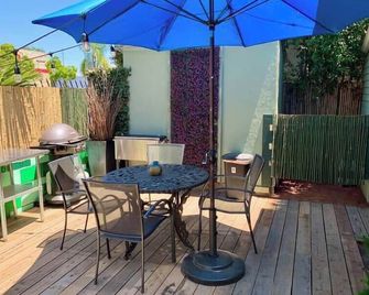 Bamboo House (Downtown, Convention Center) 3br - سان دييغو - شرفة مرصوفة