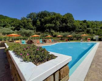 Agri Resort Masusa - Aquara - Piscina