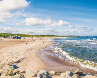 2 Bedroom Lovely Apartment In Darlowo - Darlowko - Beach