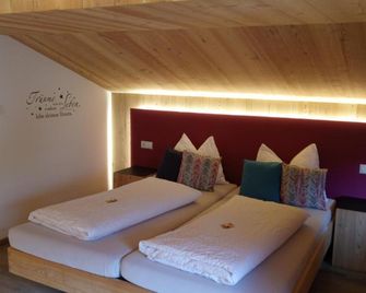 Hotel Martellerhof - Martell - Schlafzimmer