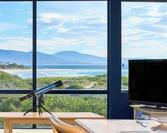 Redbill Beach House - Bicheno - Balcony