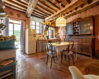 Borgo Argenina - Monti - Eetruimte
